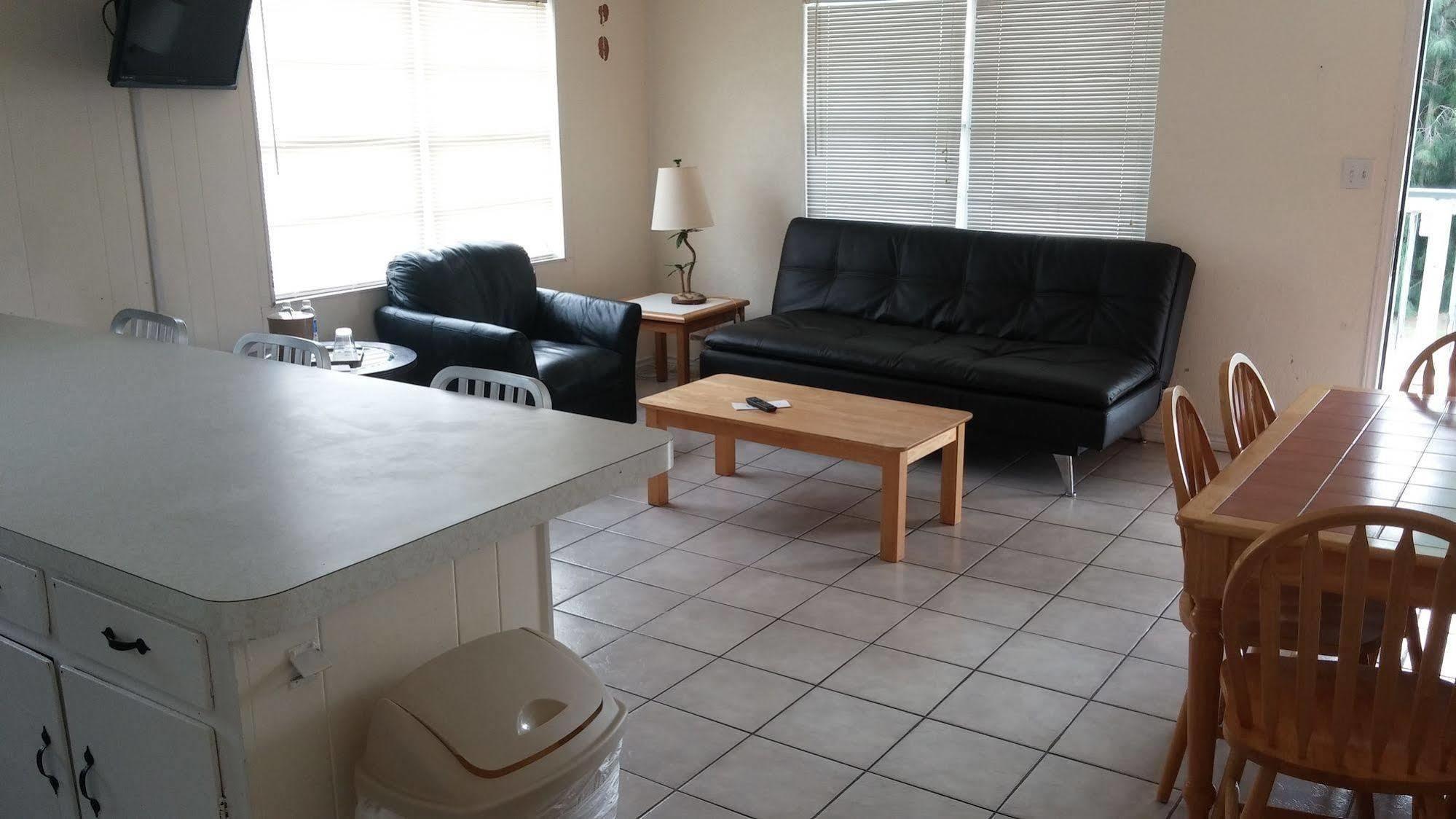 Upper Deck Hotel And Bar - Adults Only South Padre Island Extérieur photo