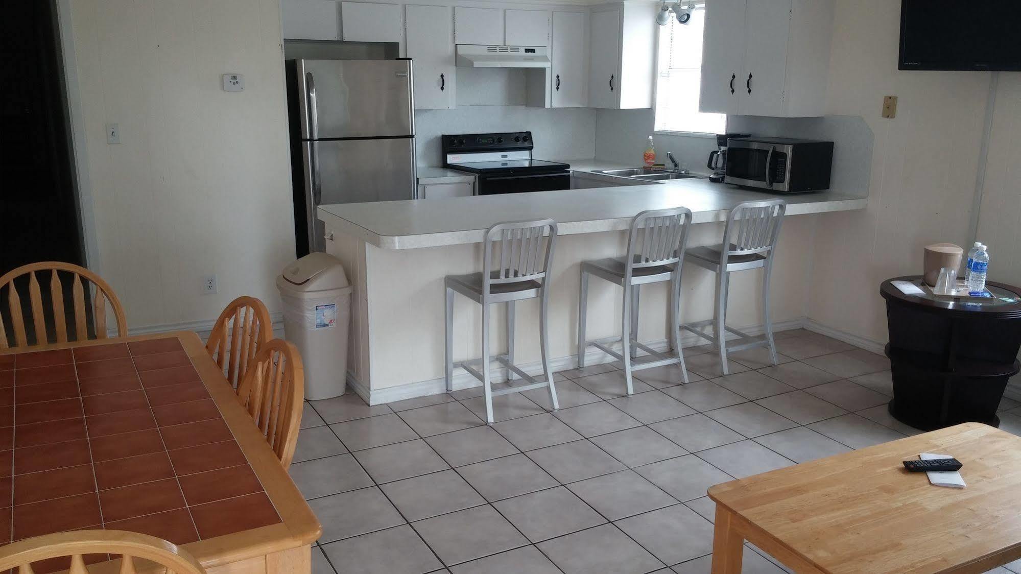 Upper Deck Hotel And Bar - Adults Only South Padre Island Extérieur photo